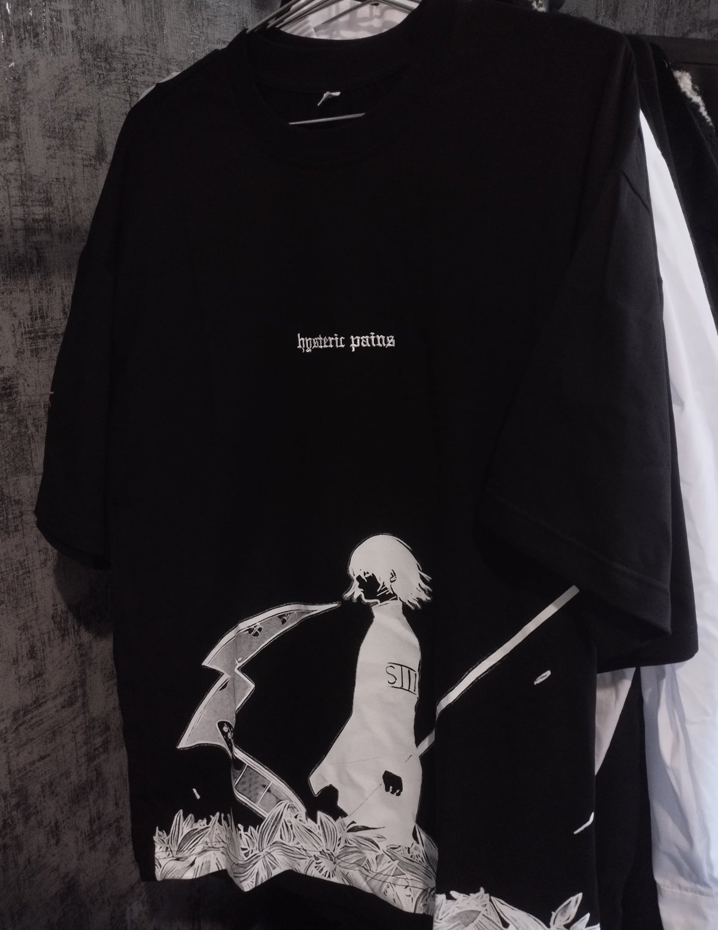 T shirt "hysteric pains"